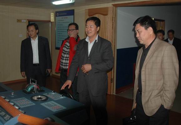 ���u����߼������WУ