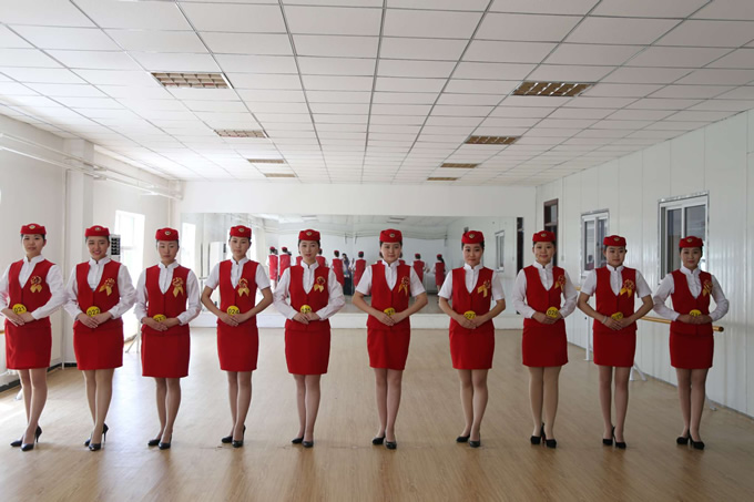 �������Ǽ����WУ���F�˄ն������ô�ӣ�