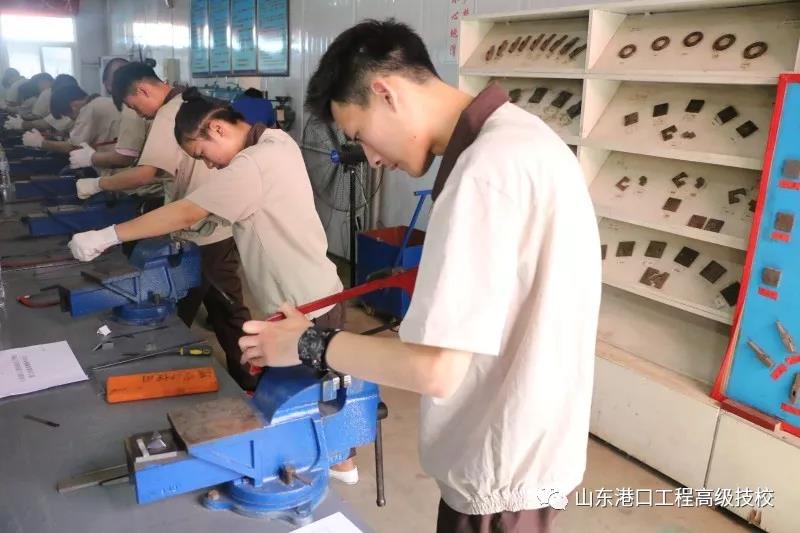 ɽ�|�ۿڹ��̸߼������WУ�e�k2018��ȌW�������M��ِ