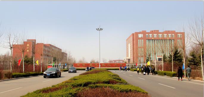 ���������Ϻ��ՌWУ�᣿���ՌWУ�W�Mһ����٣�