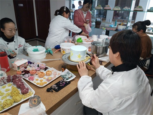 ���_��˹�ٸ��c��Ӗ�WУ�nʽ�ѻ����_�������s�����^��