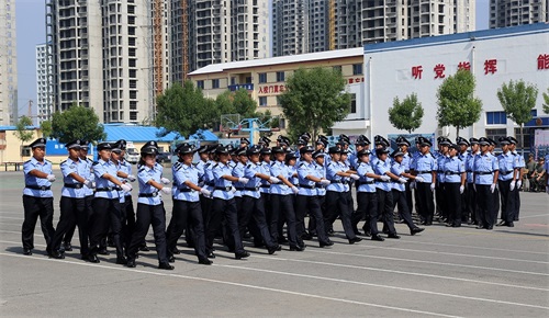東營金盾司法學(xué)校舉行2019級提前批一二批次新生匯報(bào)表演暨表彰大會 東營金盾司法學(xué)校舉行2019級提前批一二批次新生匯報(bào)表演暨表彰大會