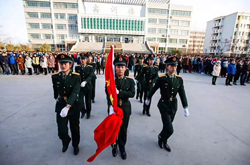 ɽ�|�H���̘I�WУ����ʲô�WУ���WУ�Æ᣿