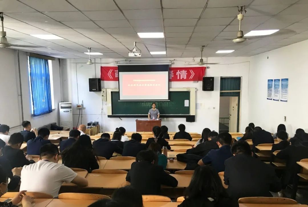 ���ϑ���