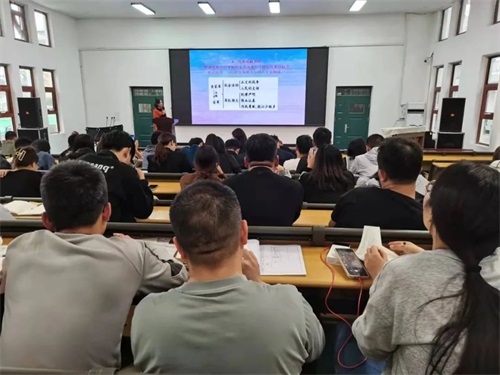 �R�������I�еȌ��I�WУ�̌WҎ���᣿