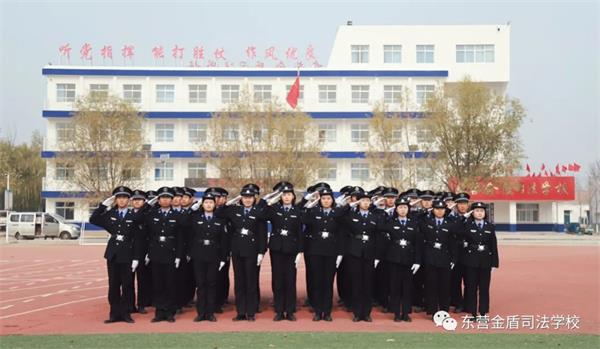 �|�I���˾���W(xu��)У����Ҏ(gu��)�W(xu��)У�᣿