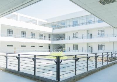 ��Щ�WУ��ӆ�ΰ��� 