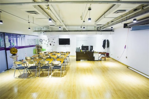 �Ͼ����I�����WУ�_�O����Щ�����n�̰ࣿ