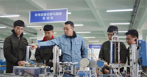 ���u���󼼎��W(xu��)Ժ���e�w������(w��)���I(y��)�W(xu��)��(x��)ʲô��